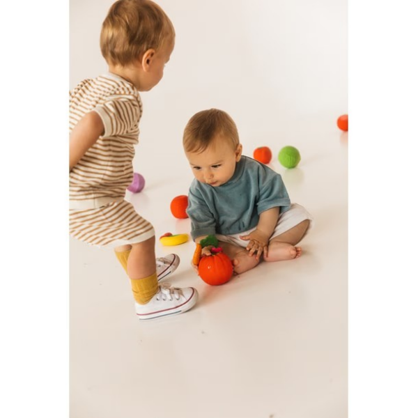 Balle sensorielle bébé - Tomate – Image 4