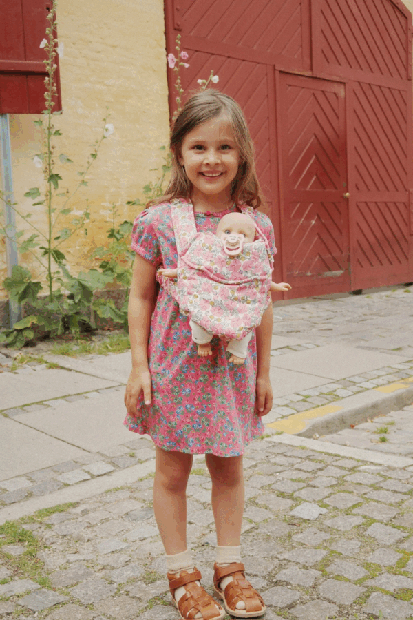Porte bébé pour poupée - Rose anglaise – Image 3
