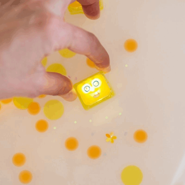 Cubes de bain lumineux Jaune - Alex – Image 4