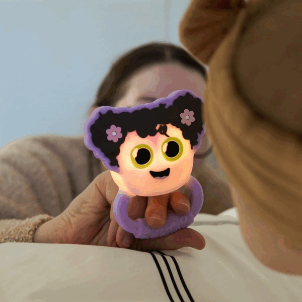 Hochet lumineux Light up Rattle - Lila – Image 4