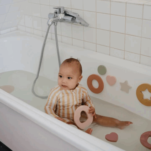 Puzzle de bain mousse Mushie – 10 pièces flottantes et adhésives – Image 3