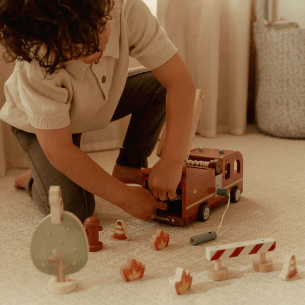 camion de pompiers en bois Little Dutch avec accessoires