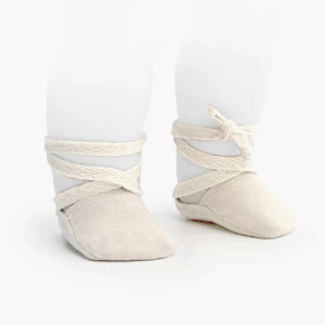 Chaussons de danse pour poupée Minikane à laçets couleur lin