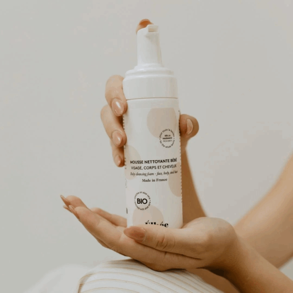 Mousse nettoyante bébé bio Elhée en flacon pompe 150 ml
