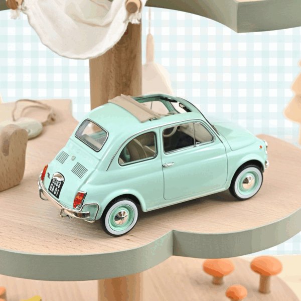 Voiture miniature Fiat 500L 1968 1/18 turquoise clair Norev