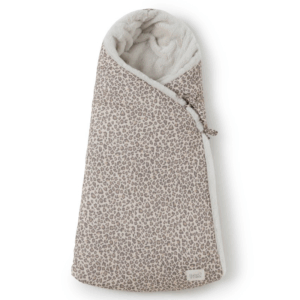 Nid d’ange polair Babyshower Wild Print en gaze de coton et polaire beige