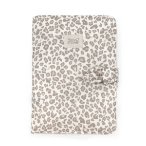 Protège carnet de santé Babyshower Léopard Soft Print en coton bio