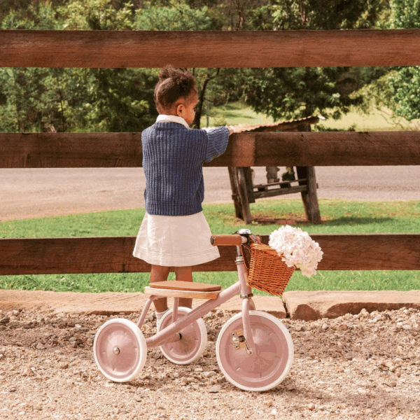Tricycle vintage pour enfants Dusty Pink - Banwood – Image 3