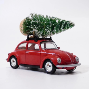 Petite voiture collection Volkswagen Coccinelle 1973 rouge Noël 1/43