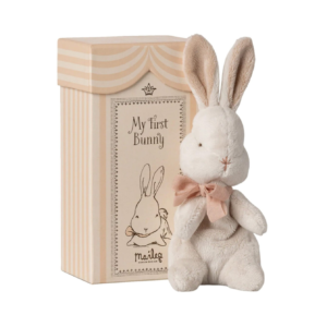 Premier lapin Maileg Bunny poudre dans son coffret naissance