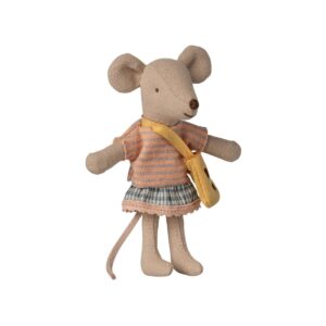 Petite sœur souris Maileg avec son sac à fromage